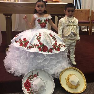 Meet your Posher, Yolanda